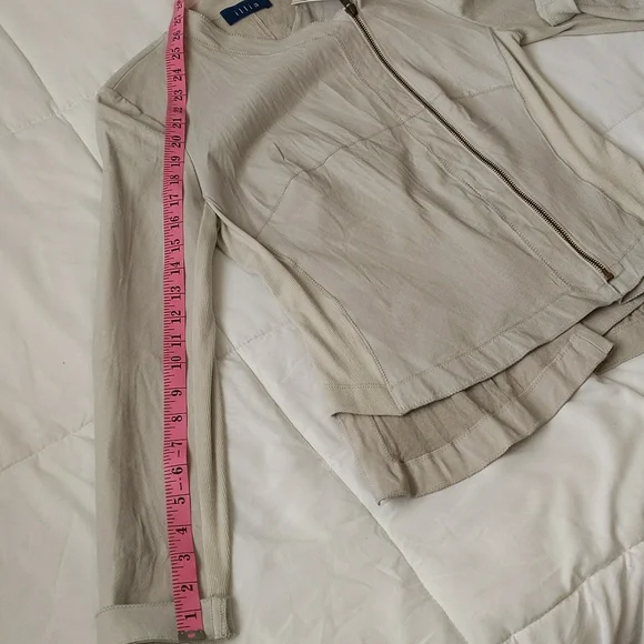 Illia leather jacket - Picture 11 of 12